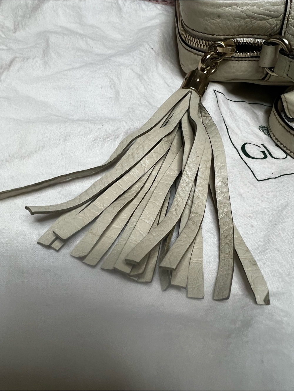 Gucci Off-White/Cream Soho Leather Disco Crossbody Bag with Tassel - Picture 8 of 13